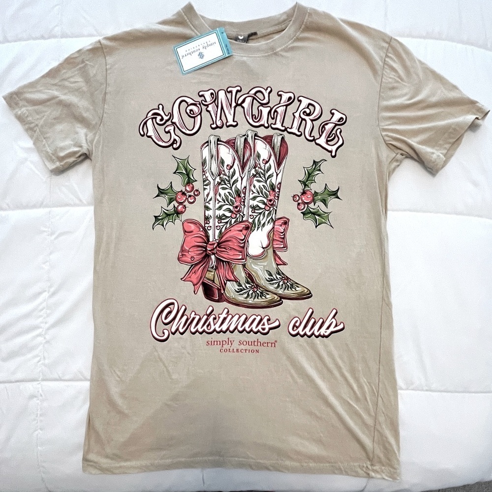 Simply Southern “Cowgirl Christmas Club” T-Shirt. Size Medium. Tan